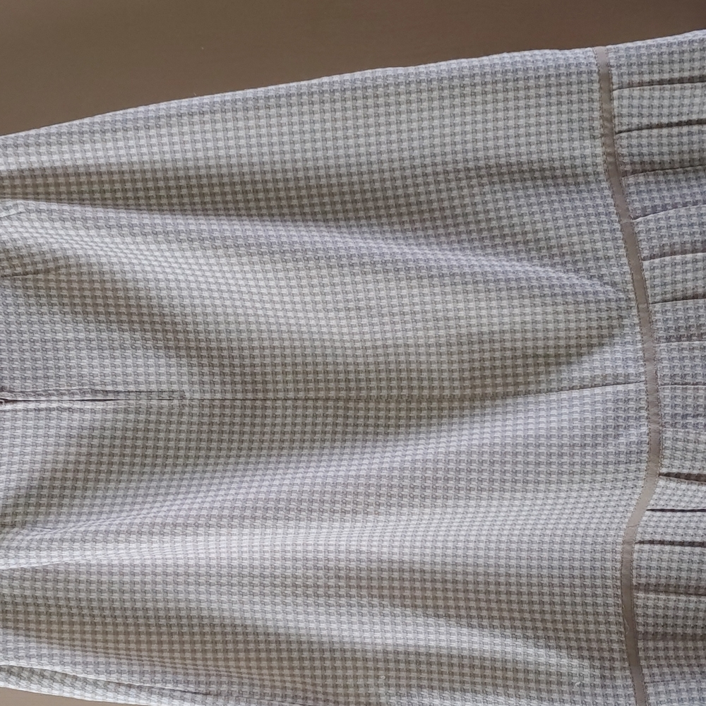 Skirt - Picture 4 of 4